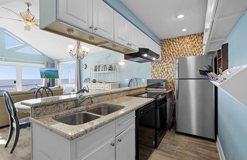 Seacrest Condo | Camp Creek Oasis 8-Stunning beachside condo-Sleeps 4