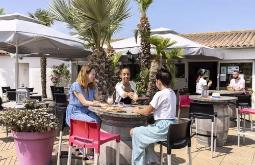 Saint-Clement-des-Baleines House | Camping Romanée La Plage * - PREMIUM mobile home - 1 bedroom for 2 people