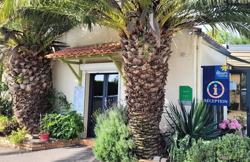 Saint Nazaire sur Charente House | Camping Flower L'Abri-côtier * - Lodge Tent Coco Sweet 3 Rooms 4 People Without Toilet Blocks