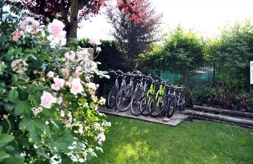 Saint Nazaire sur Charente RV Rental | Camping Flower L'Abri-côtier * - NEW /DK'ouverte DKbane UNUSUAL - 2 bedrooms (with bathrooms and without TV) 3/4 people. 4 people