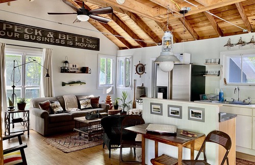 St. Albans Cabin | Camp Hickory House