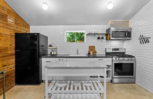 Ingram House | Camp House @ Haven on the Loop