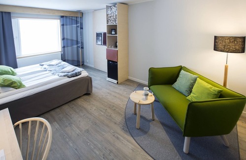 Centrum Hotel | Camp Ripan