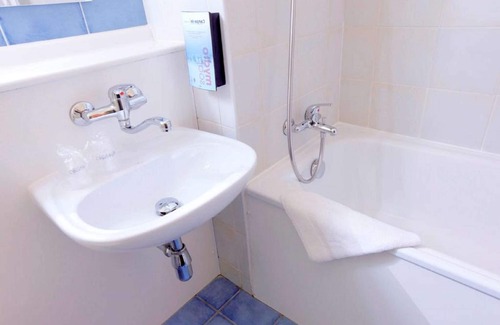 Thiers Hotel | Campanile Clermont Thiers