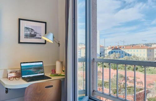 Quartier du Port Hotel | Campanile Hotel Nice Centre Acropolis