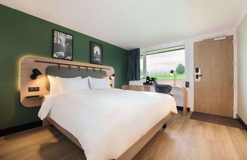 Saint-Francois d'Assise Hotel | Campanile NATURE - Besançon Ouest Chateaufarine