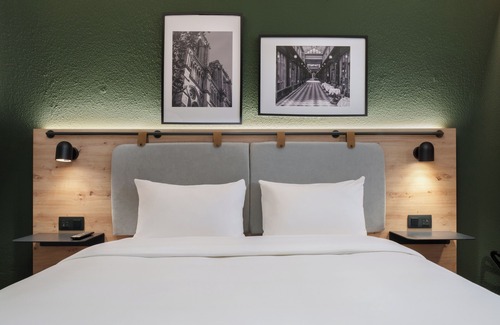 Cousinerie Hotel | Campanile NATURE - Lille Est Villeneuve-d'Ascq