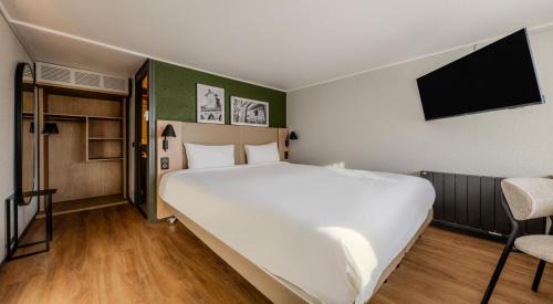 Meaux Hotel | Campanile NATURE - Meaux