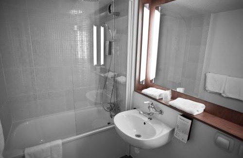 La Bruyassiere Hotel | Campanile Saint-Etienne Est- Saint-Chamond