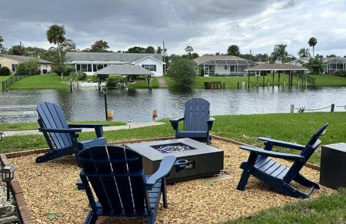 Palm Harbor House | Campbell Ct Anchors Landing Waterfront Home Palm Coast Canal View