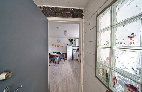 Campbell House | Campbell Green Door Entry Suite