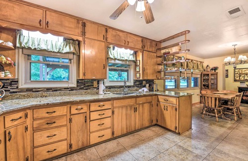 Maggie Valley Cabin | 'Campbell Retreat' in Maggie Valley w/Deck!