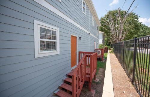 Southwestern Apartment | Campbellton rd APT A