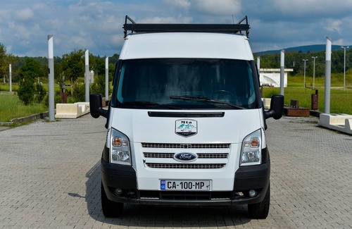 Old Boulevard House | Camper van AWD Ford Transit | Mta Campervans