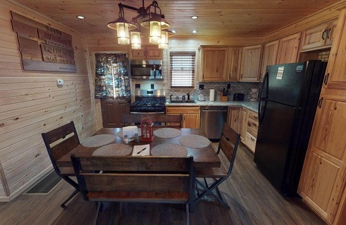 McArthur Cabin | Campfire Recreation -The Lantern