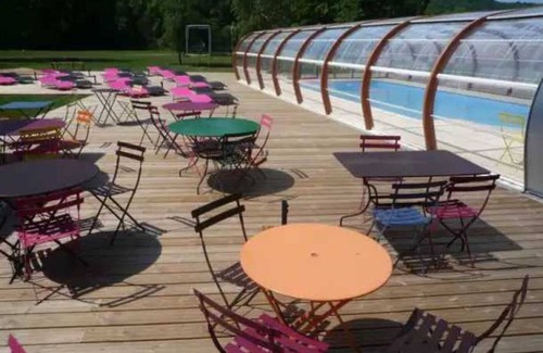 Bar-sur-Aube House | Camping 2 étoiles - Piscine - eecead