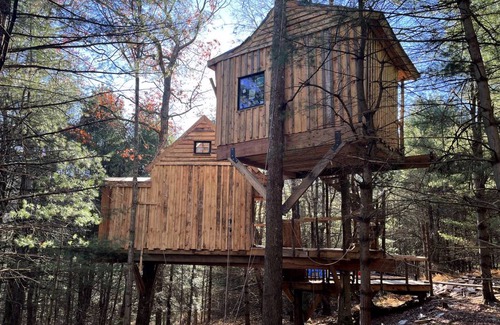 Sparrow Bush Other | Camping ∙ 2 bedrooms ∙ 8 guests