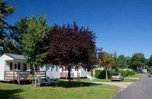 La Rochette House | Camping 3 étoiles - Piscine - ccahhaa