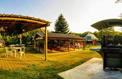 Pont-Scorff House | Camping 3 étoiles - Piscine - efcgad