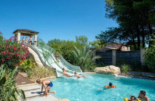 Le Muy House | Camping 3 étoiles - Parc aquatique - eece0i