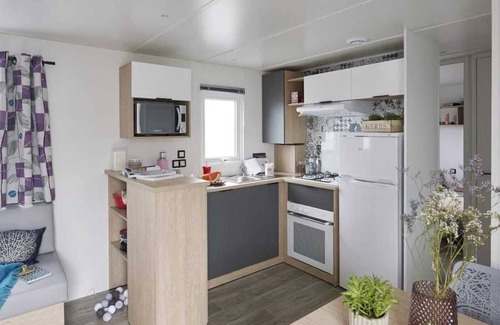 Guerande House | Camping 3 étoiles - Piscine - eecbad