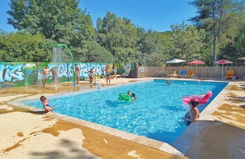 Beaumont-du-Perigord House | Camping 3 étoiles - Parc aquatique - ccbbeec