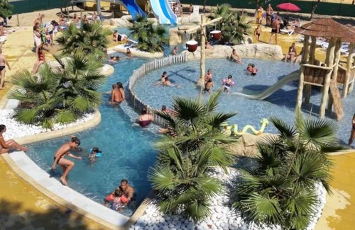 Sainte-Marie-la-Mer House | Camping 4 étoiles - Parc aquatique - efaa0g