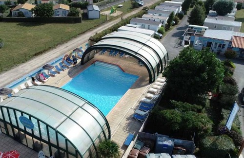 La Faute-sur-Mer House | Camping 4 étoiles - Piscine - eeebh0