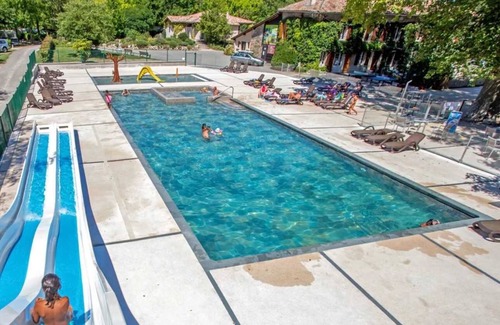 Martres-Tolosane House | Camping 4 étoiles - Parc aquatique - eeceia