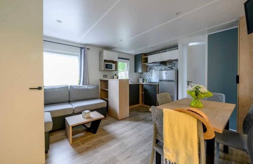Parentis-en-Born House | Camping 4 étoiles - Piscine - eebifg