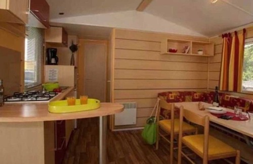 Carennac House | Camping 4 étoiles - Piscine - eebigg