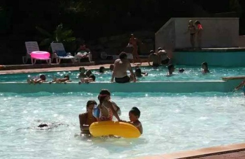 Carennac House | Camping 4 étoiles - Piscine - eebigh