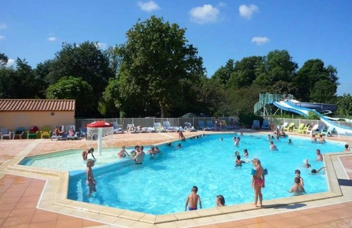 Challans House | Camping 4 étoiles - Piscine - efci0i