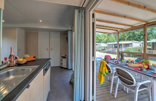 Saumur House | Camping 4 étoiles - Piscine - ccbbgdf