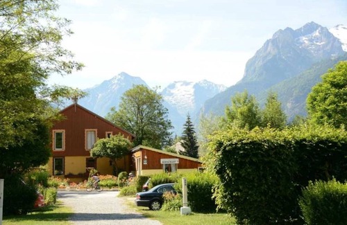 Le Bourg-d'Oisans House | Camping 5 étoiles - Piscine - eeceff