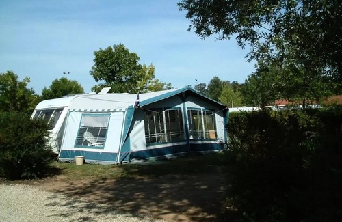 Cormoranche-sur-Saone House | Camping du Lac* - Mobil Home PMR 3 Rooms 4 People
