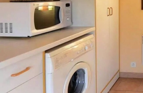 Saint-Rome-de-Tarn Villa | Camping de la Cascade * - House-Chalet 45m2 - Comfortable - TV - Washing machine - Sunbeds (July and August : Sunday/Sunday) 6 people