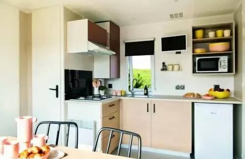 Peigney House | Camping de la Liez * - Mobile home New Family 3 Rooms 4 People Air-conditioned