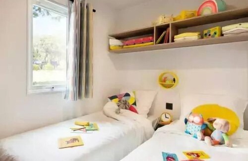 Peigney House | Camping de la Liez * - Mobile home New Family 3 Rooms 4 People Air-conditioned