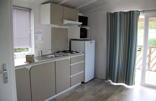 Asserac House | Camping Domaine de Pont Mahé* - Mobil-Home Loggia Bay 3 Rooms 4 People