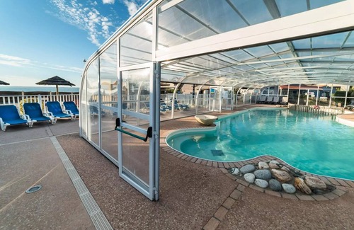 Saint-Michel-Chef-Chef House | Camping du Bord de Mer * - Mobil home Eco 2 bedrooms + terrace - economical 4 people