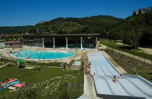 Ornans House | Camping Ecologique la Roche d'Ully* - Cottage Séquanie 4 rooms 6 people