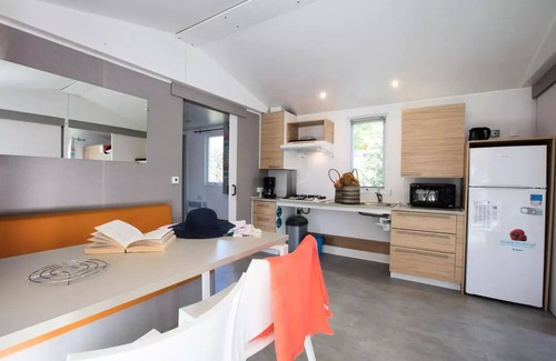 Ornans House | Camping Ecologique la Roche d'Ully* - Cottage Caborde PRM 3 rooms 4 people