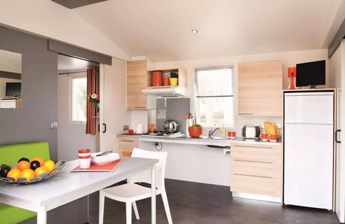 Ornans House | Camping Ecologique la Roche d'Ully* - Cottage Caborde PRM 3 rooms 4 people