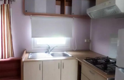 Brousses-et-Villaret House | Camping Flower Le Martinet Rouge * - Mobile Home 4 Rooms 6 People