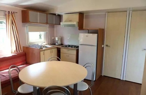 Brousses-et-Villaret House | Camping Flower Le Martinet Rouge * - Mobile Home 4 Rooms 6 People