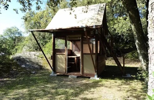 Brousses-et-Villaret House | Camping Flower Le Martinet Rouge * - Bivouac Tent Large 3 rooms 2/4 people Without toilet blocks