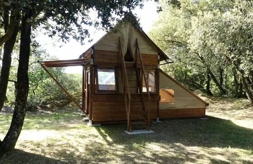 Brousses-et-Villaret House | Camping Flower Le Martinet Rouge * - Bivouac Tent Large 3 rooms 2/4 people Without toilet blocks