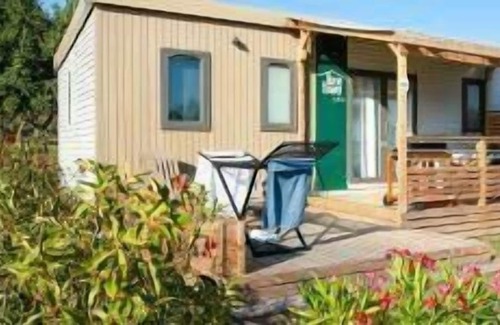Banon House | Camping Flower l'Epi Bleu* - Free Flower 3 room apartment for 5 people without sanitary facilities