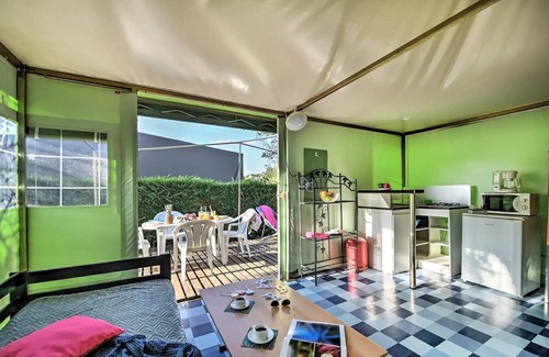 Anneyron House | Camping Flower la Châtaigneraie* - Bungalow Funflower 3 rooms 4/6 people Without Sanitary